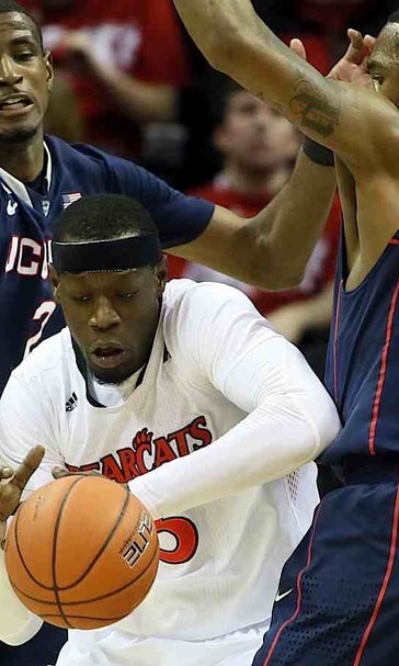 No. 21 UConn edges No. 13 Cincinnati as Bearcats miss late layup